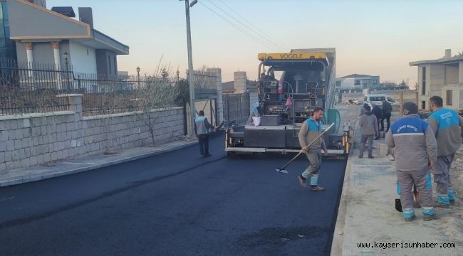 Melikgazi Belediyesi Becen Mahallesi'nde asfalt çalışması başlattı