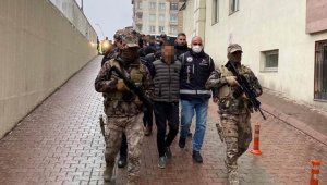 Narkotik polisi 2022'de uyuşturucu tacirlerine darbe vurdu: 3 bin 22 şahıs yakalandı, 645'i tutuklandı