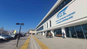 SGK'da hafta sonu "EYT" mesaisi