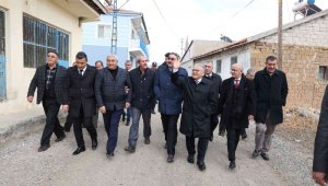 Vali Çiçek ve Başkan Büyükkılıç'tan Develi çıkarması