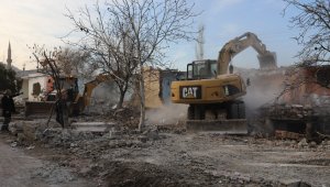 1000 Dairelik Kazım Karabekir Kentsel Dönüşüm Projesi İçin Yıkımlar Başladı