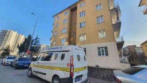 Banyoda düşen yaşlı adam hayatını kaybetti