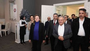 Başkan Büyükkılıç, 'Hanımlar Büyük Buluşması'na katıldı