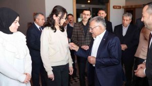 Başkan Büyükkılıç, Develi'de başarılı öğrencileri ödüllendirdi