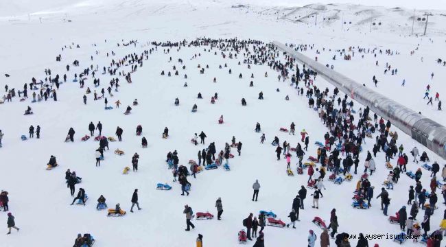 Erciyes'e sömestirde turist akını