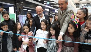 Kocasinan'da geleceğin ressamları görücüye çıktı