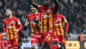 Olivier Kemen üçüncü golünü attı