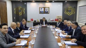 Vali Çiçek, "Ülkemizde sanayici ve iş adamları bakımından Kayseri öncü bir ilimiz"