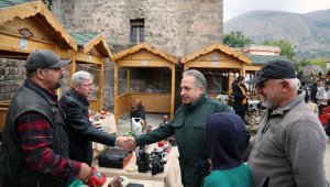 Yeni yılın ilk antika pazarı