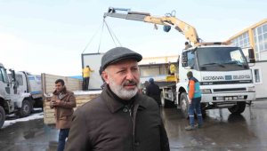 Başkan Çolakbayrakdar: "104 personelimiz ve 41 aracımızla deprem bölgesindeyiz"