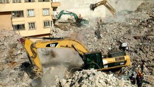 Başkan Çolakbayrakdar: "Her şartta depremzede kardeşlerimizin yanındayız"