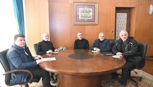 Büyükkılıç'tan, depremin merkez üssünde başkanlarla koordinasyon toplantısı