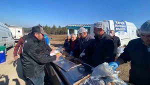 Kayseri Büyükşehirden Günlük 15 Bin Depremzedeye Sıcak Yemek Hizmeti