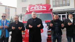 Kayseri'den deprem bölgesine 4 tır yardım