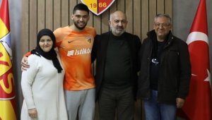Kayserispor kalecisi Bilal Bayezit: "Nice başarılar elde edeceğiz"