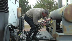 "Büyük araçlarda buzlu yolda fren çok kullanılmamalı"