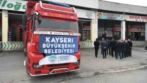 Başkan Büyükkılıç 2 kamyon yardım tırını Adıyaman'a uğurladı