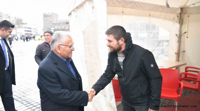 Başkan Büyükkılıç'tan Kızılay Ok Burcuna ziyaret