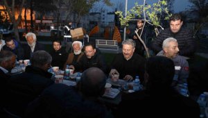 Başkan Palancıoğlu, Adıyaman'da depremzedelerle iftar sofrasında buluştu