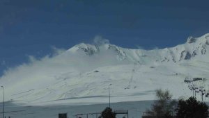 Erciyes'te sezon tüm hızıyla devam ediyor