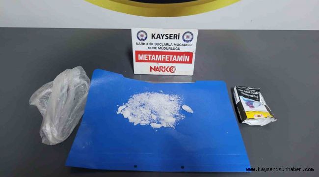 Kayseri'de Narkotik Operasyonu: 2 Gözaltı