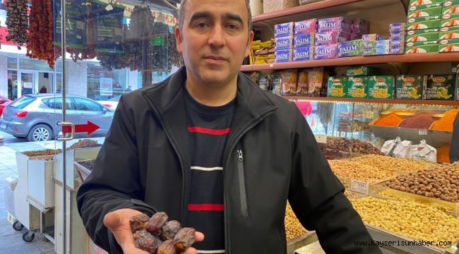 Kayseri'de Ramazan'da hurma satışları arttı