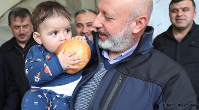 Kocasinan'dan kardeş belediye Türkoğlu'nda çocuklar için sokak oyunları şenliği