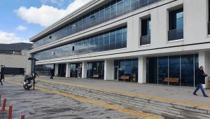 Sosyal Güvenlik Kurumu önü boş kaldı