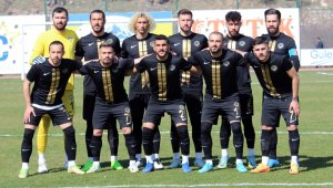 Talasgücü Belediyespor liderlik istiyor