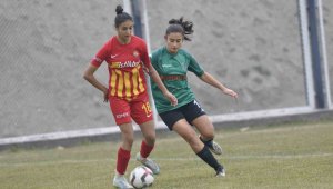 Zeynep Bilir hat-trick yaptı