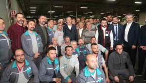 Bakan Akar: "Bazıları 'Biz terörist elebaşını tahliye edeceğiz', 'Teröristlere hak, imkan vereceğiz, bunları affedeceğiz' diyorlar; teröristleri cesaretlendiriyorlar"