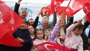 Çocuklar bayramlarını 'Çocuk Şenliği'nde kutladı