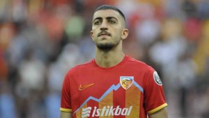 Majid Hosseini forma giyemeyecek