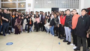 Rektör Altun, uluslararası öğrencilerle bir araya geldi