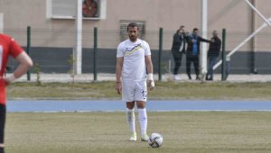 Talasgücü'nde Ahmet Şahbaz gollerini frikikten atıyor