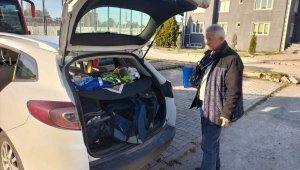 Tarihi spor kulübünü arabasının bagajında yaşatıyor