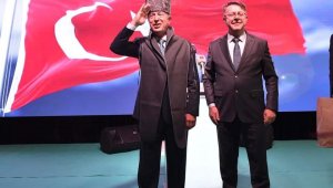 Bakan Akar: "Suriye'nin kuzeyinde dün akşam 8 terörist etkisiz hale getirildi"