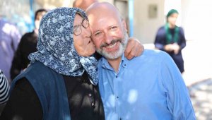 Başkan Çolakbayrakdar: "Annelerimiz, baş tacımızdır"