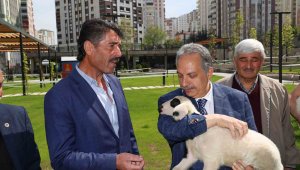 Başkan Yalçın'a 'Çiftçiler Günü' sürprizi