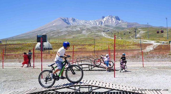 Erciyes'te bisiklet ve aktivite parkı sezonu açıldı