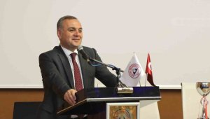 ERÜ'de Başarılı Sporcular Ödüllendirildi