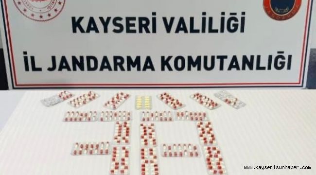 Jandarmadan uyuşturucu operasyonu: 3 gözaltı