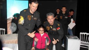 Kayseri'de SOLOTÜRK pilotlarına yoğun ilgi