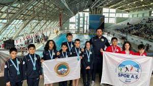 Spor A.Ş sporcuları yüzmede Türkiye Şampiyonası vizesi aldı