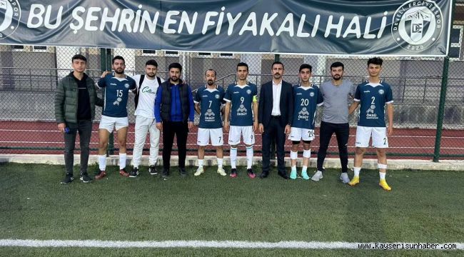 Arif Toker futbolculuk kariyerini noktaladı