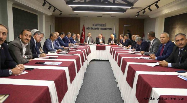Büyükkılıç'tan 16 ilçe belediye başkanı ile