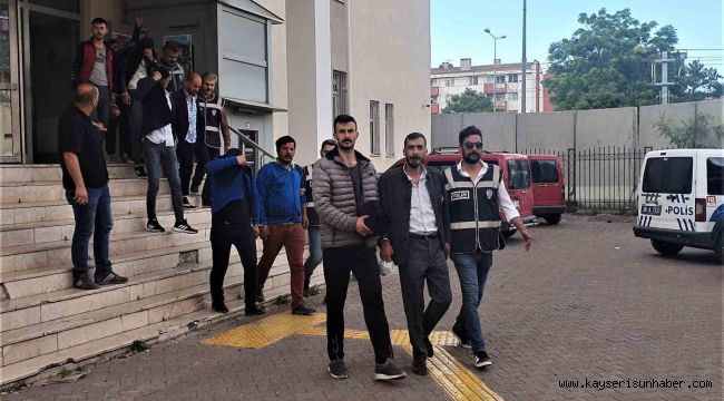 Kayseri polisi aranan şahıslara göz açtırmıyor: 33 gözaltı