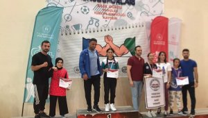 Muşlu demir bilek sporcu çift kolda başarıya ulaştı