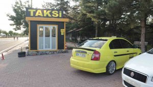 Taksicilerin yolcu kavgası kanlı bitti: 1 ölü