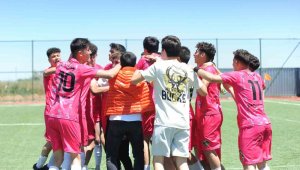 U17 Türkiye Şampiyonası: Kocasinan Şimşekspor: 1 - Karatay Belediyespor: 0